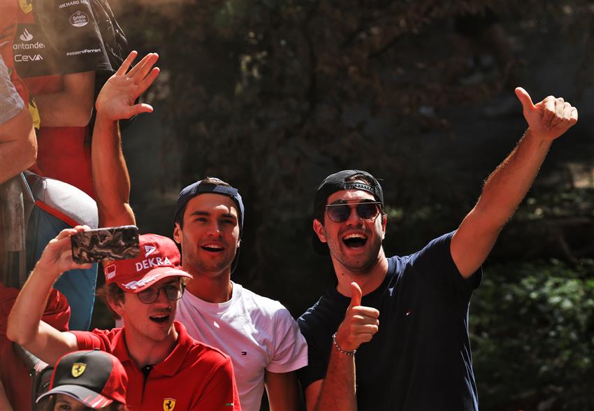 Melbourne race fans